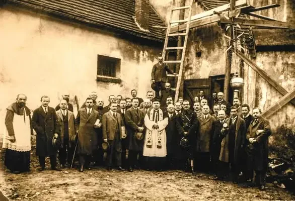 Lubliniec: kapsuła czasu w wieży kościoła św. Mikołaja z nową fotografią