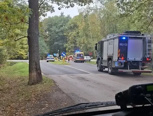 Kolizja na skrzyżowaniu DK-11 w Lublińcu — akcja służb ratunkowych