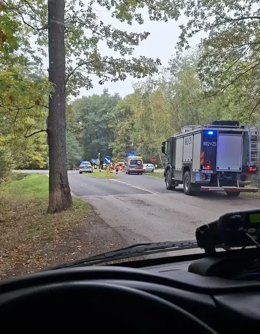 Kolizja na skrzyżowaniu DK-11 w Lublińcu — akcja służb ratunkowych