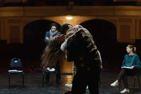 Teatr po Pracy zaprasza na spektakl „Londyn i inne kierunki, Excuse me!”